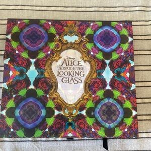 Urban Decay Alice palette